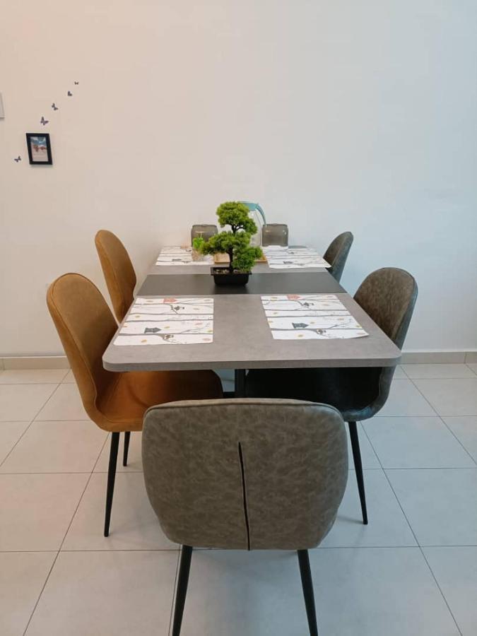 Home Feel-Hibiscus Suites Kampar Exterior photo